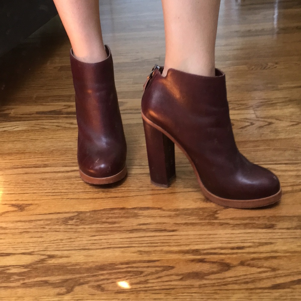 Dolce vita plum colored booties
